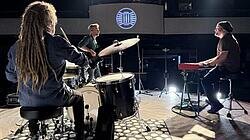 NEBOJ, DÝCHEJ, ČARUJ