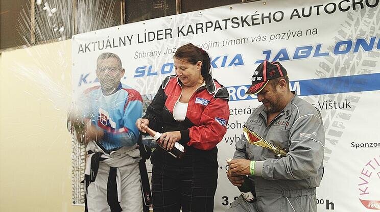 Láska pod kapotou